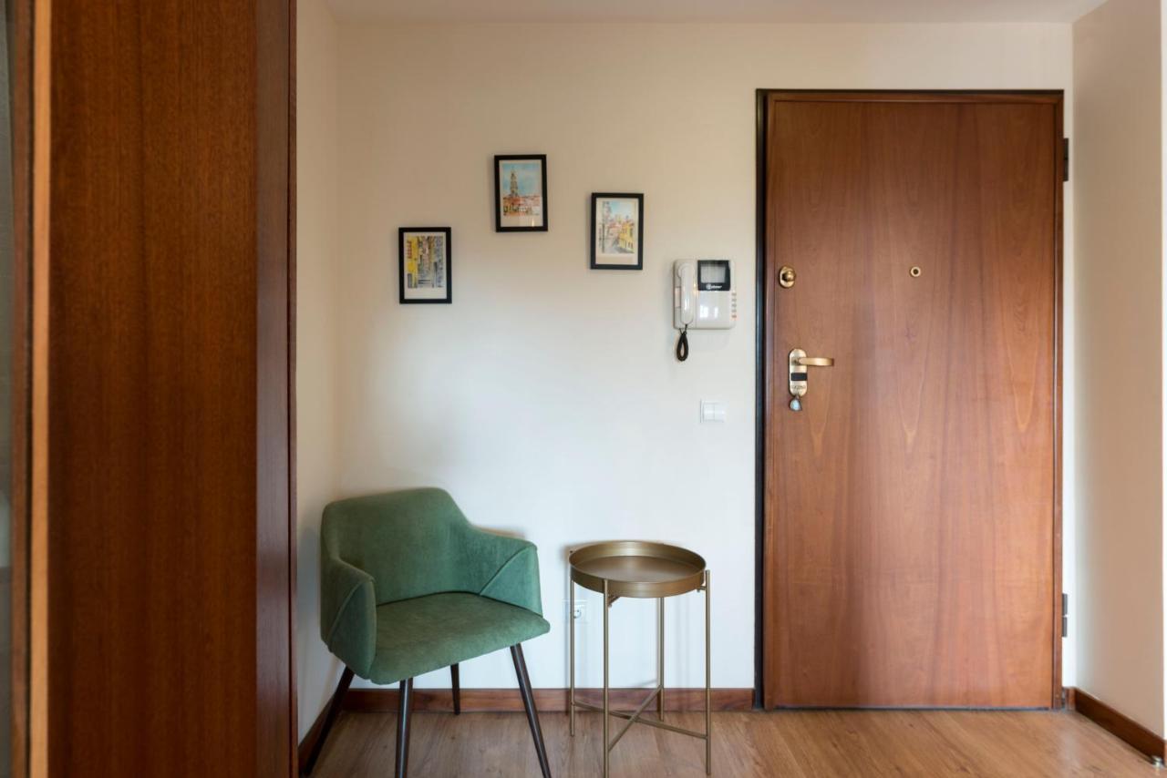 Lovelystay - Homey Feeling Flat W/ Free Parking بورتو المظهر الخارجي الصورة