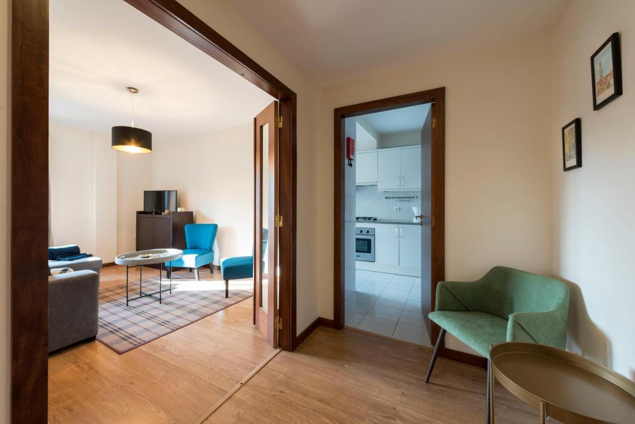 Lovelystay - Homey Feeling Flat W/ Free Parking بورتو المظهر الخارجي الصورة