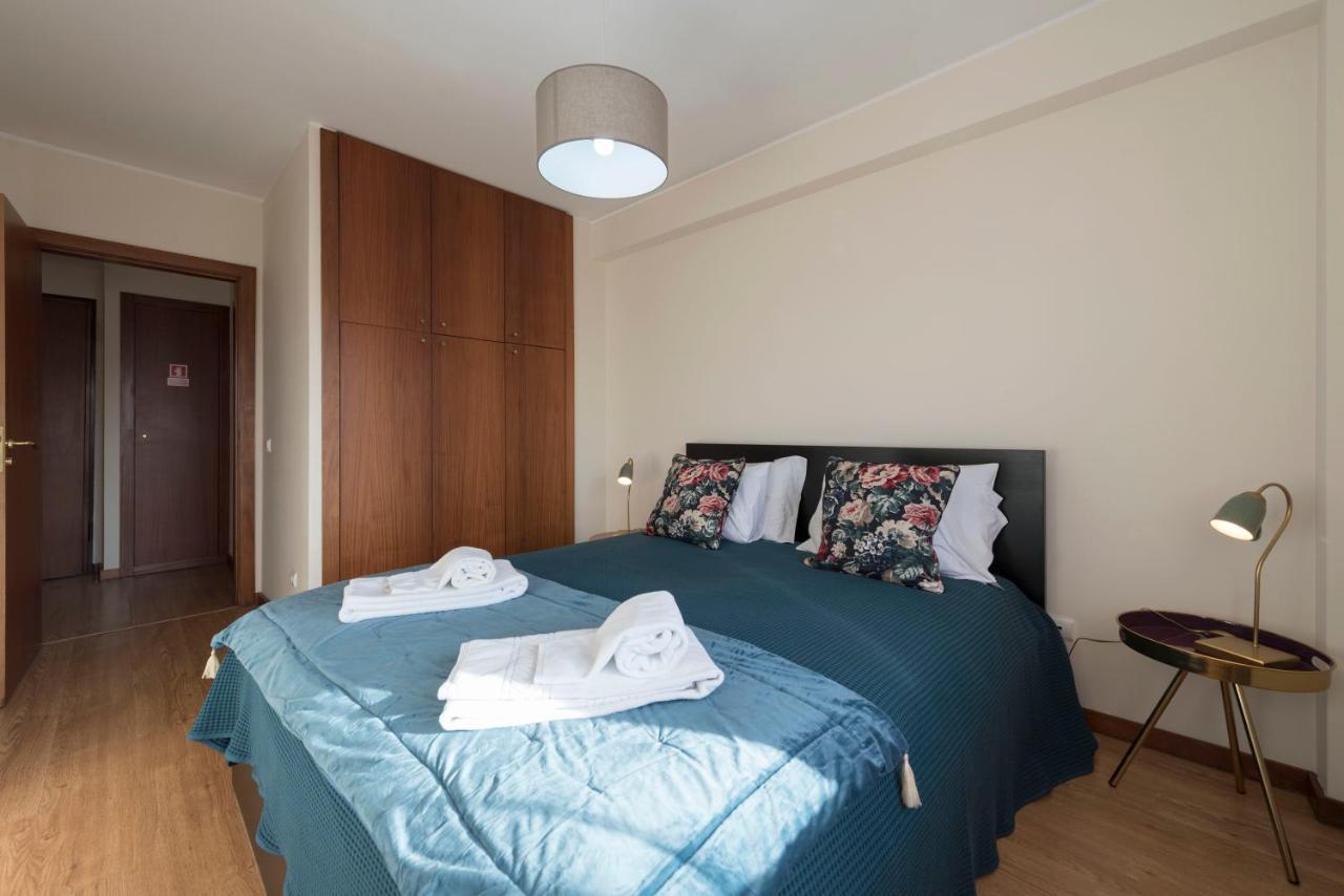 Lovelystay - Homey Feeling Flat W/ Free Parking بورتو المظهر الخارجي الصورة
