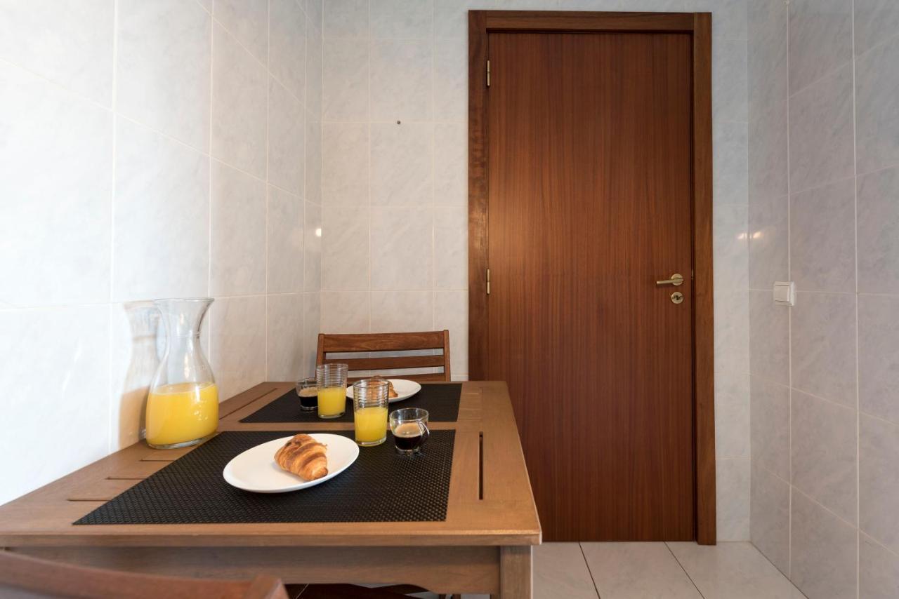 Lovelystay - Homey Feeling Flat W/ Free Parking بورتو المظهر الخارجي الصورة